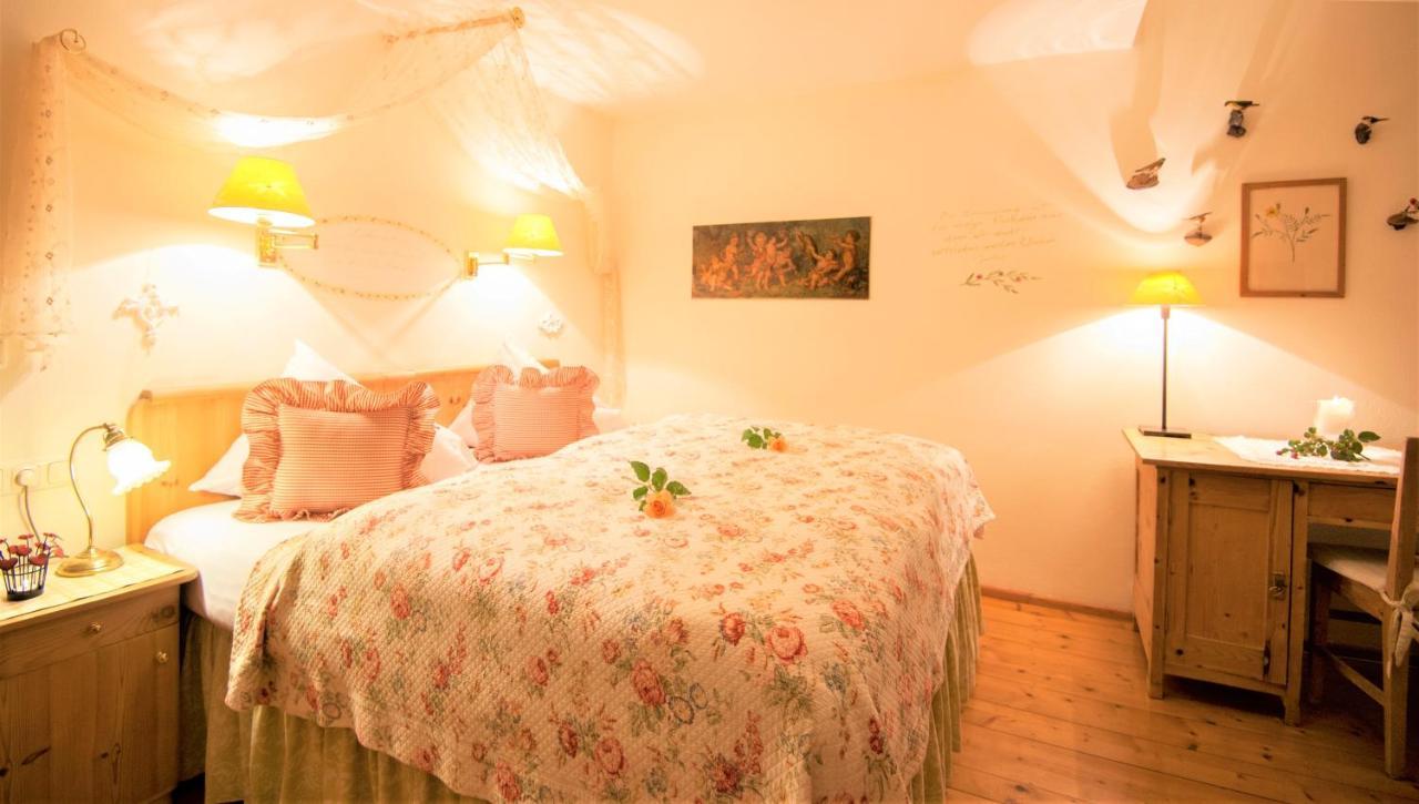 Hannas Alpengruss Apartment - Zimmer Seefeld in Tirol Bagian luar foto