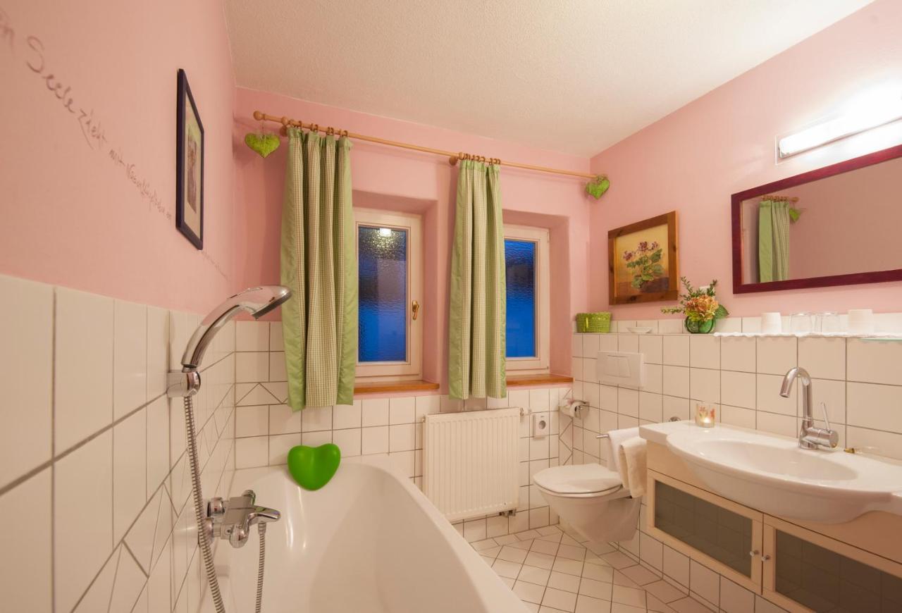 Hannas Alpengruss Apartment - Zimmer Seefeld in Tirol Bagian luar foto