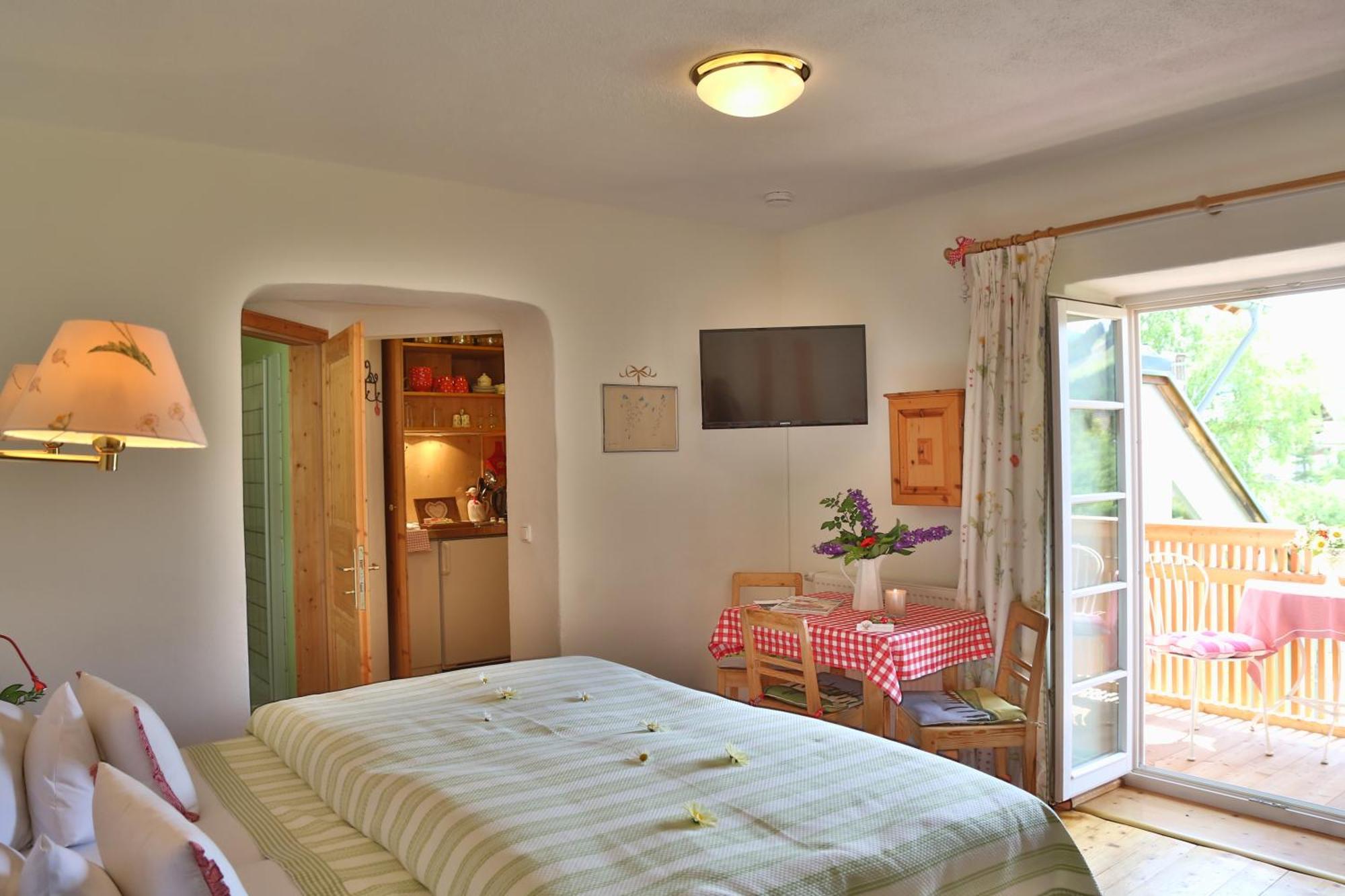 Hannas Alpengruss Apartment - Zimmer Seefeld in Tirol Bagian luar foto